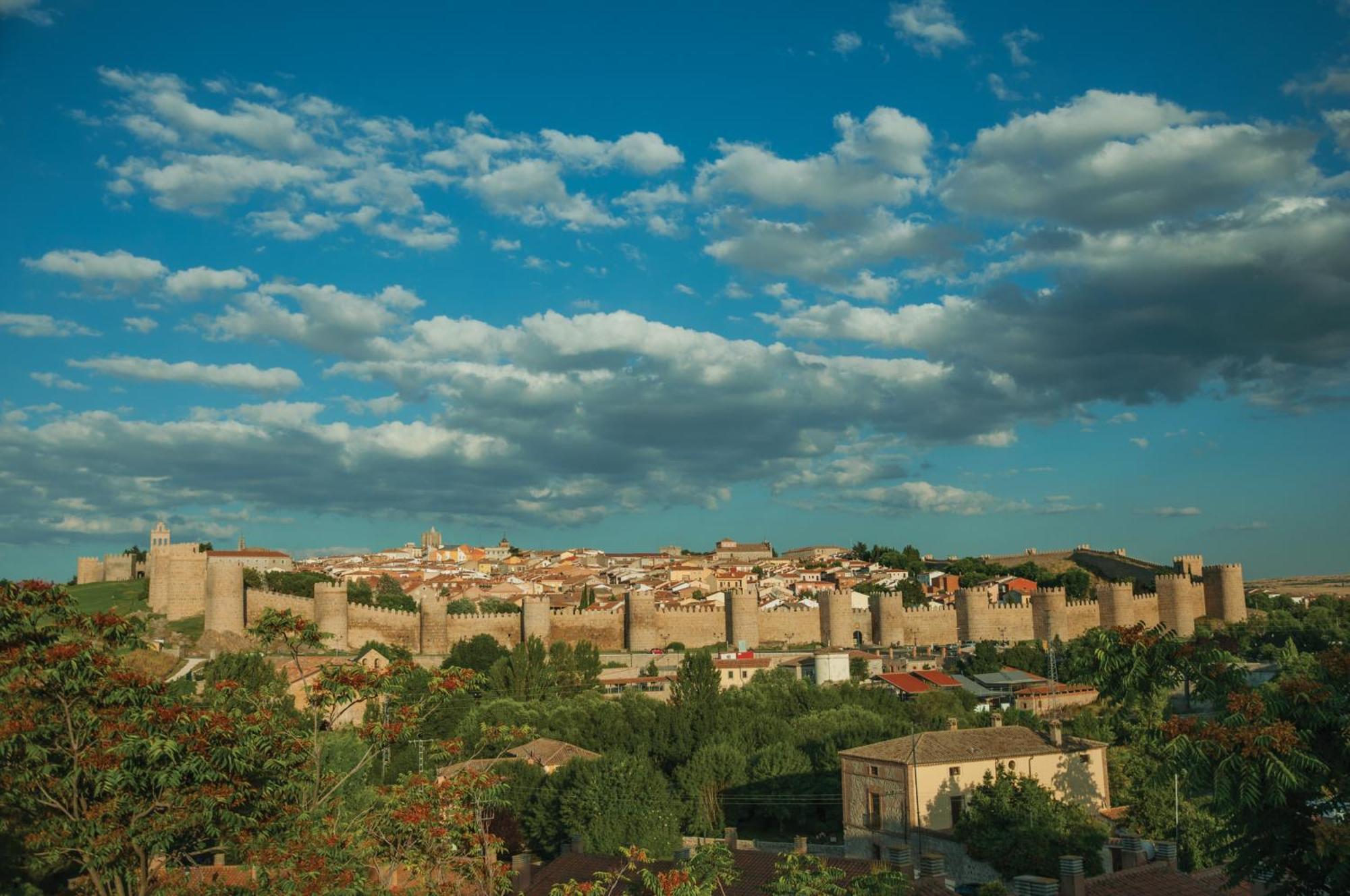 Oasis Suite Ávila 外观 照片